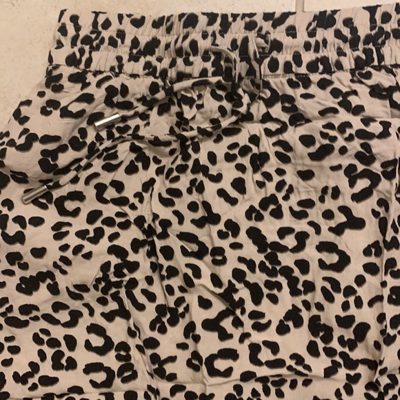Cheetah skirt - Picture 2 of 3